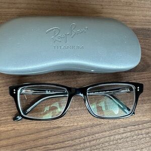 Ray-Ban black frames. RB 5225 2034 52/17/140
